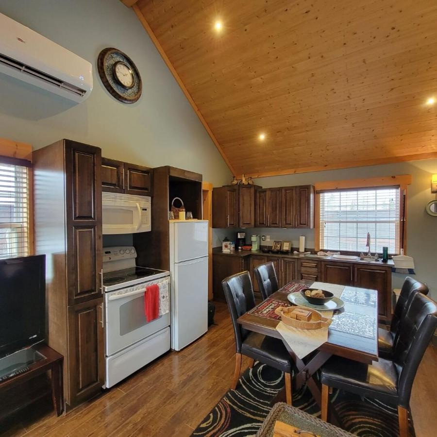 The Deer Lake Loft 외부 사진